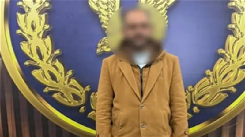 ضبط شخص لقيامه بتوزيع كروت دعاية على الناخبين للتصويت لمرشح بالبحيرة