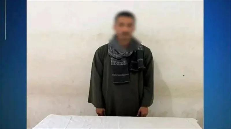 ضبط شخص يوزّع أموالاً لحشد الناخبين لصالح مرشحة بسوهاج