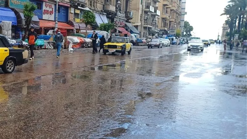 الإسكندرية تعلن الطوارئ وتبحث جاهزية محطة الصرف بسموحة لمواجهة النوة