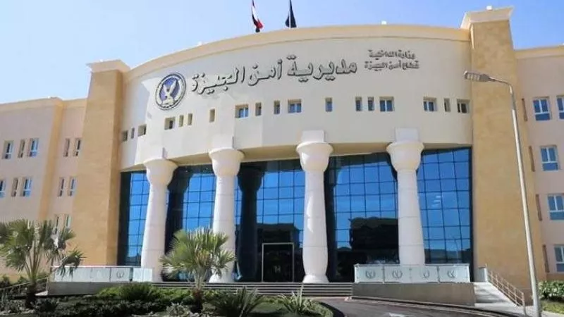 القبض على المتهمين بسرقة سائق تحت تهديد السلاح بالدقي