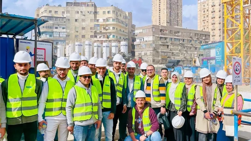 كلية هندسة طنطا تنظم زيارة طلابية ميدانية لأعمال تنفيذ الخط الرابع  للمترو
