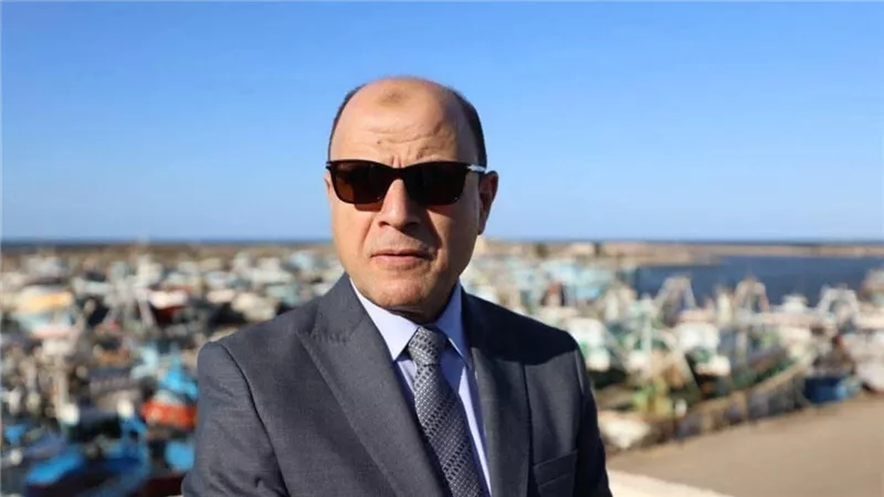 محافظ كفر الشيخ يعلن استئناف حركة الملاحة البحرية بعد تحسن الأحوال الجوية