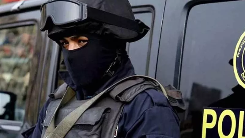 ضبط 3 شركات غير مرخصة بكفر الشيخ لاتهامها بالنصب في إلحاق العمالة بالخارج