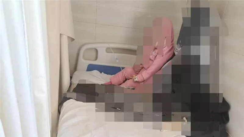 إنقاذ طفلة بعد تناولها أقراص ماريفان بالخطأ في مستشفى دمياط العام
