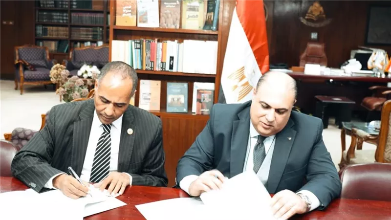 هيئة الكتاب توقع بروتوكول تعاون مع قصور الثقافة لتوسيع منافذ بيع الإصدارات