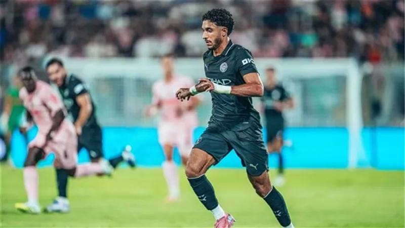كولو توريه: مرموش عنصر لا يعوض في مانشستر سيتي 