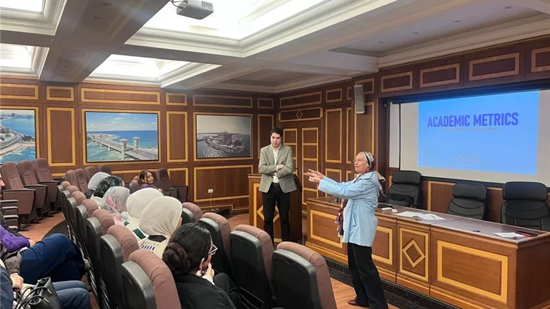 تطوير البحث العلمي بجامعة فاروس.. ورشة عمل عن المقاييس الأكاديمية