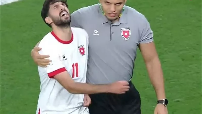 صدمة لـ الأهلي.. إصابة يزن النعيمات بـ«الرباط الصليبي» 