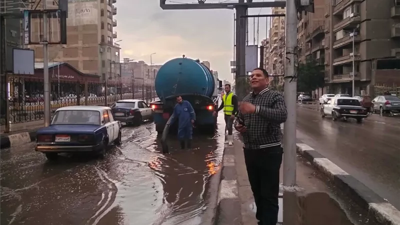رفع حالة الطوارئ بشركة مياه الغربية واستعدادات لمواجهة موجات الأمطار