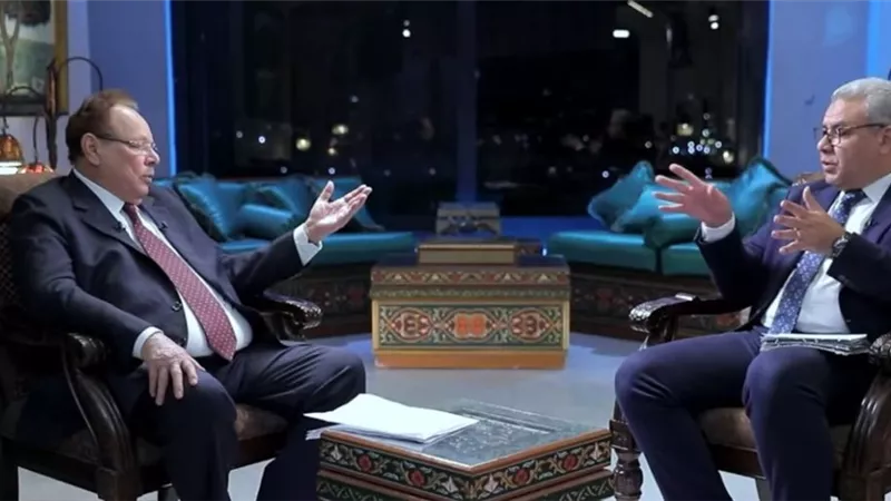 علي ناصر محمد يكشف جهود بناء علاقات جنوب اليمن مع دول الخليج 