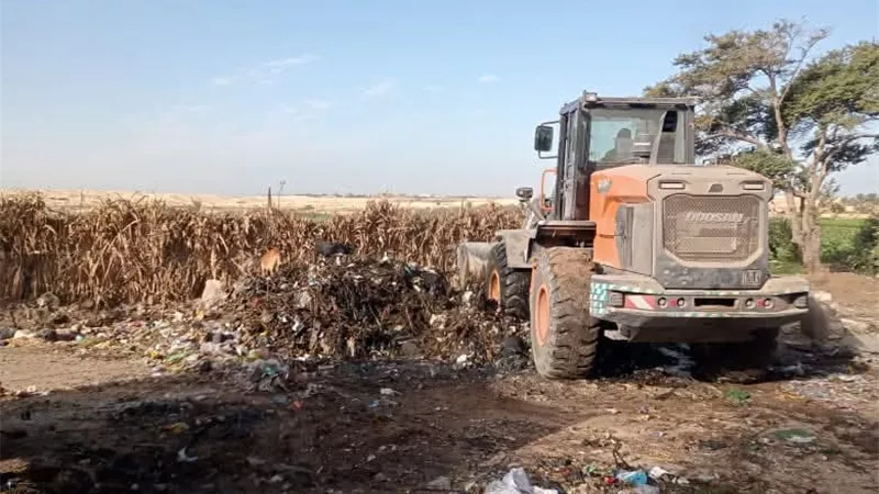 الوحدة المحلية لمركز ومدينة الواسطى تنفذ حملات مكثفة في ملف النظافة العامة
