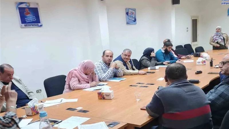 «مياه سوهاج» تعتمد ضوابط تقنين أوضاع العاملين الحاصلين على مؤهلات عليا