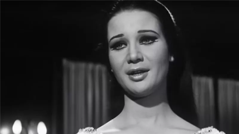 في ذكرى وفاة زبيدة ثروت.. تفاصيل قصة حب لم تكتمل مع عبد الحليم حافظ