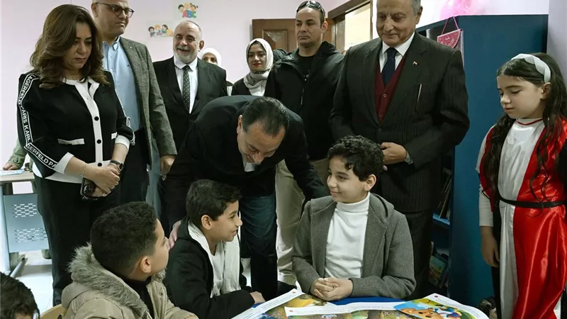 رئيس مجلس الوزراء يتفقد مكتبة مصر العامة بشبين القناطر| صور