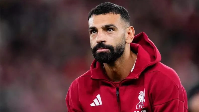 هل يبدأ محمد صلاح أساسيًا اليوم أمام برايتون بالدوري الإنجليزي؟