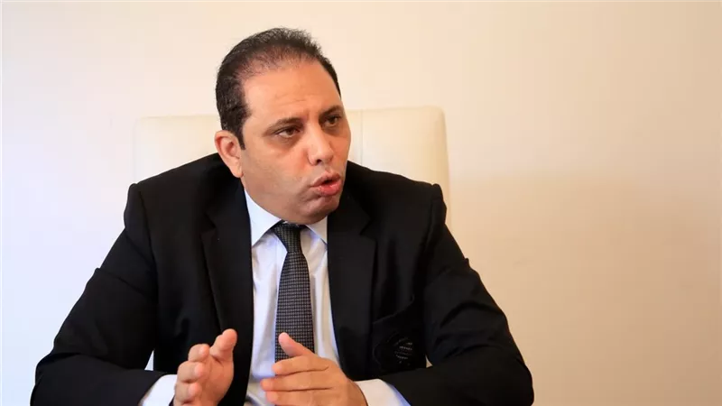 قيادي وفدى يُشكك في نتائج الجولة الأولى بعد انهيار أصوات مرشحين بالإعادة