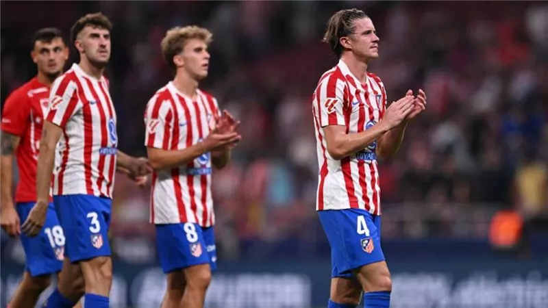 التشكيل الرسمي لأتلتيكو مدريد وفالنسيا في مواجهة اليوم بالدوري الإسباني