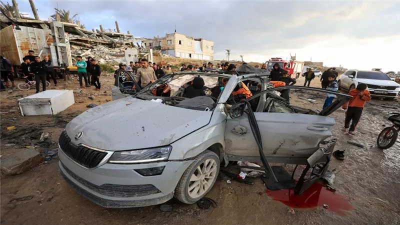 استشهاد 4 فلسطينيين بينهم قيادي في 