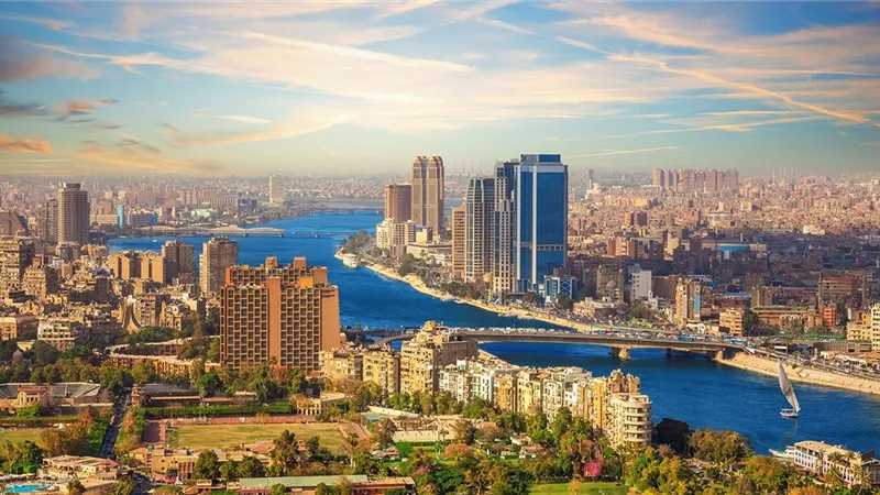 ارتفاع الدين الحكومي إلى 302.7 مليار دولار بالربع الثالث من عام 2025