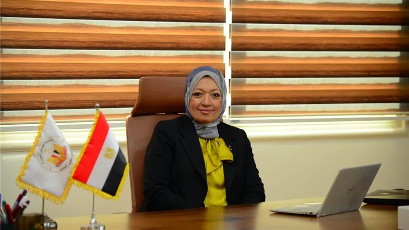 رئيس جامعة العاصمة يهنئ رشا سعد لاختيارها عضو بمجلس مكتب التربية باليونسكو