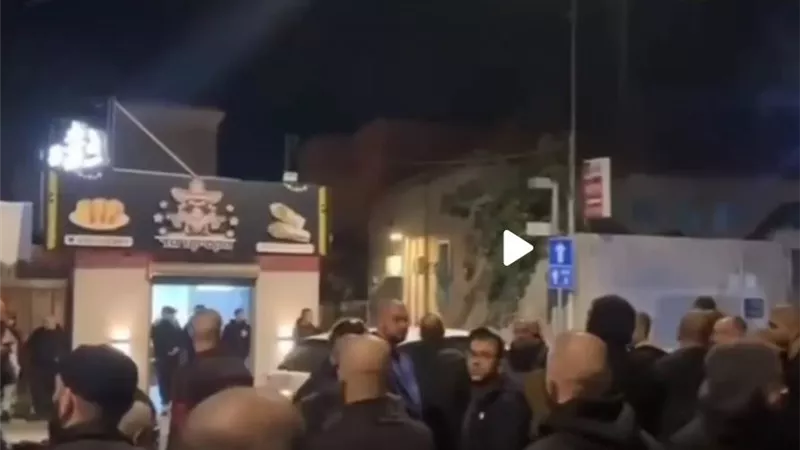 مظاهرات فلسطينية في يافا تنديدًا باعتداء مستوطنين على سيدة وأطفالها