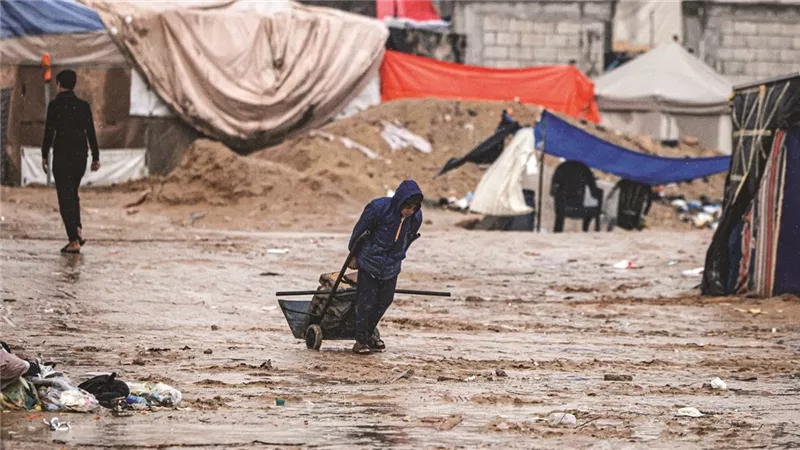مقتل 14 شخصا بينهم 3 أطفال بسبب العواصف الثلجية في غزة