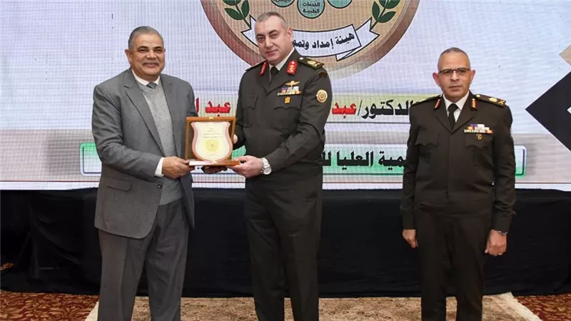 اعتماد المستشفى البيطري للقوات المسلحة لمنح شهادات تدريب الأطباء البيطريين