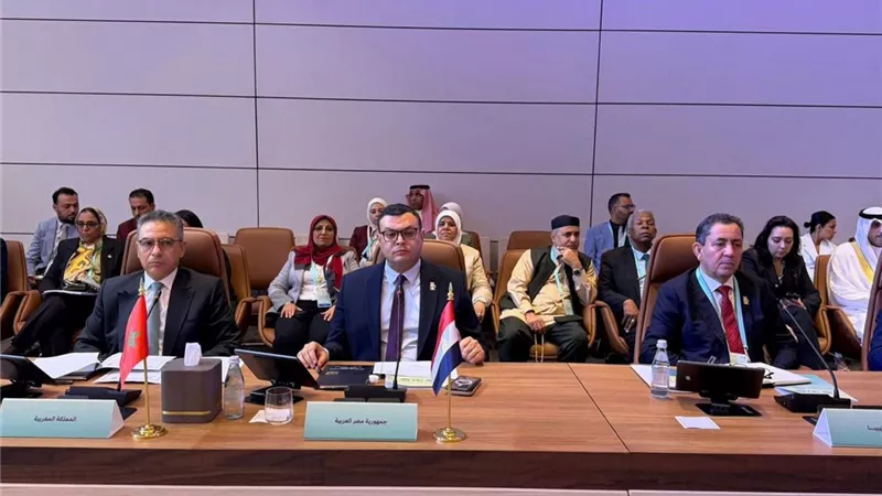 وزير الاسكان: مصر تحقق تجربة رائدة في العمران 