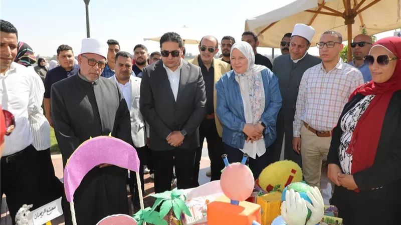 محافظ بني سويف يناقش التقرير السنوي ويؤكد دعم التعليم الأزهري