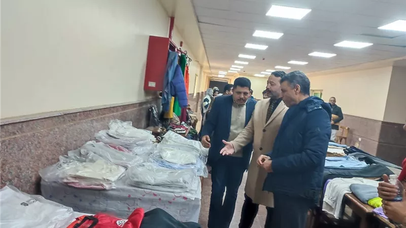 «تربية بني سويف» تفتتح المعرض السنوي الخيري للملابس لدعم الطلاب 