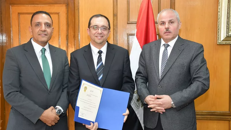 تعيين قيادات أكاديمية جديدة بكلية التجارة بجامعة قناة السويس 
