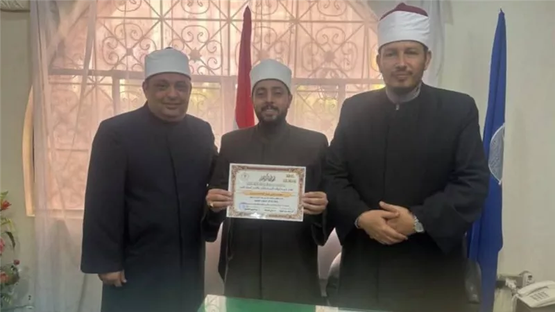 تقديرًا لجهودهم.. أوقاف البحيرة تكرم أحد الأئمة المتميزين