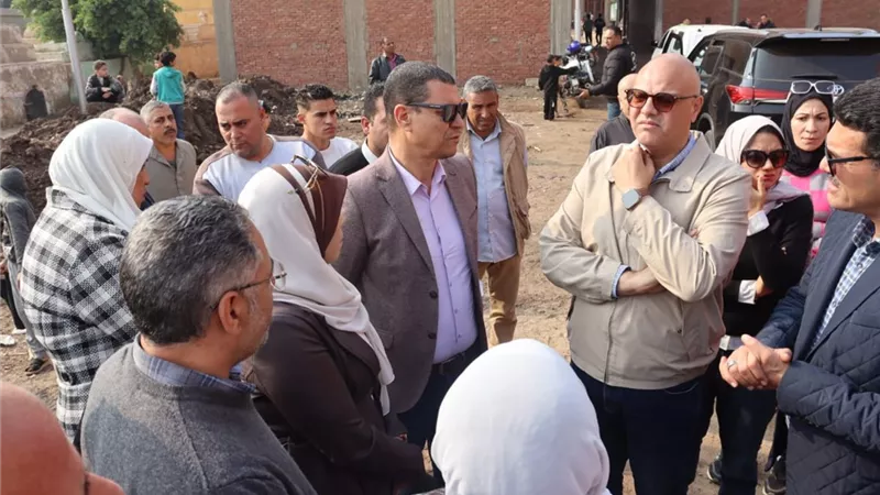 محافظ القليوبية: التواصل المباشر مع المواطنين أولوية لحل مشاكلهم