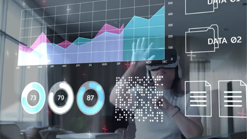 من الصراف إلى السكرتير.. خريطة الوظائف الأكثر انكماشاً بالسعودية حتى 2030