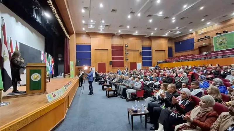 «الجامعات الخضراء».. «الأقصر» تشارك في منتدى الشباب العربي الإفريقي 