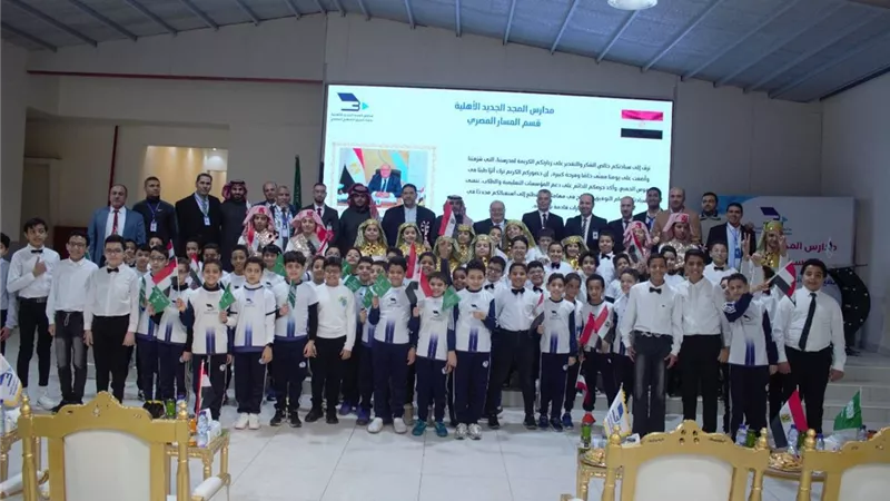 القنصل المصري بالرياض يجتمع برموز الجالية ومسؤولين سعوديين في حائل