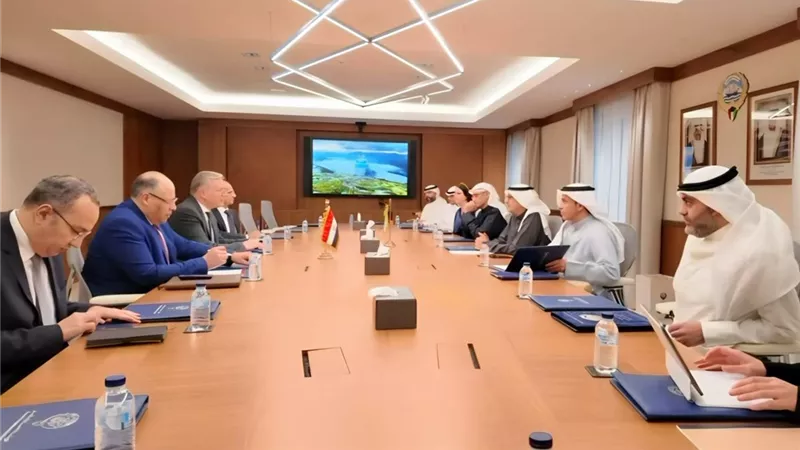 وزير البترول يبحث عقد شراكات مع هيئة الاستثمار الكويتية في الطاقة والتعدين