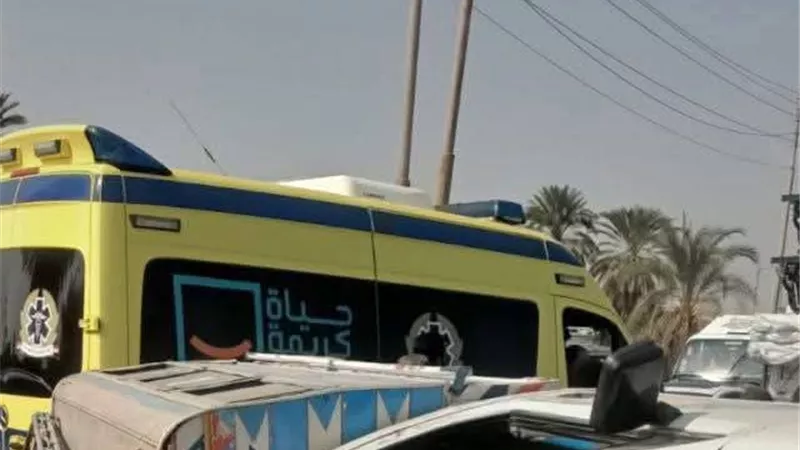 مصرع شاب وإصابة آخر في حادث انقلاب موتوسيكل بالأقصر