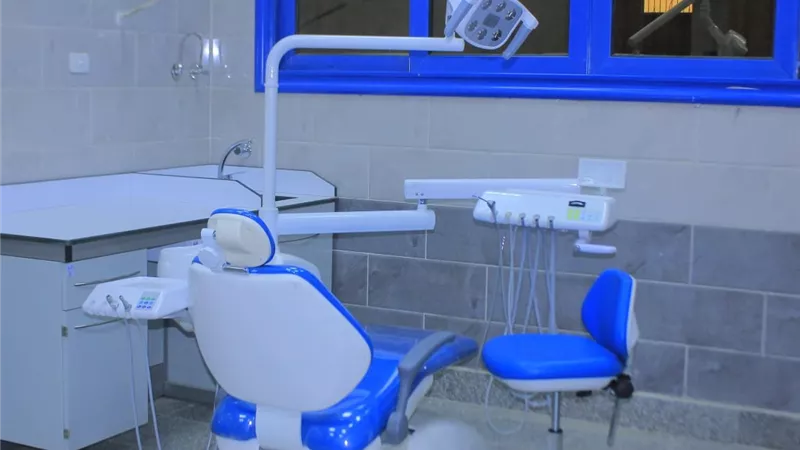 مستشفى جراحة الفم والأسنان بجامعة سوهاج ينطلق بـ100 عملية زراعة