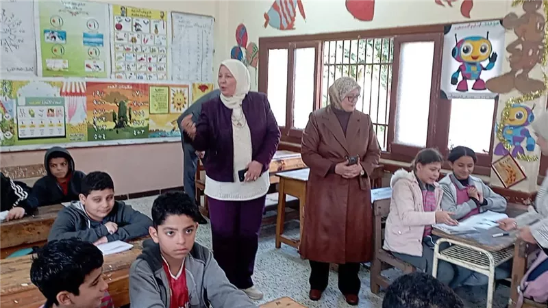تفاصيل زيارة رئيس الإدارة المركزية للتعليم العام الى مدارس بنى سويف 