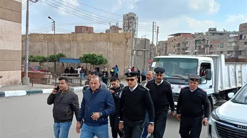 حملة تنفيذية لإزالة الإشغالات واستعادة المظهر الحضاري بمراكز الشرقية