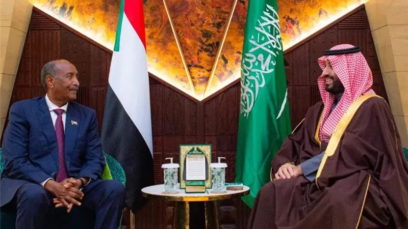 البرهان في السعودية.. زيارة إسدال ستار حرب السودان وتأمين البحر الأحمر|خاص
