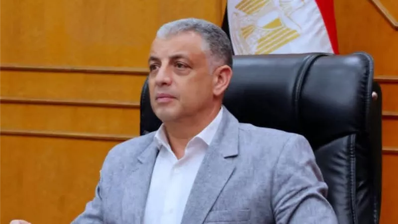 محافظ الإسماعيلية يتابع الاستعدادات النهائية لجولة إعادة انتخابات البرلمان