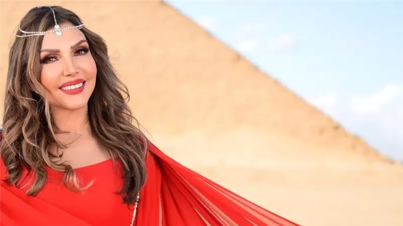«نسخة منها».. كيف تفاعل جمهور السوشيال مع ظهور نادية مصطفى مع ابنتها؟