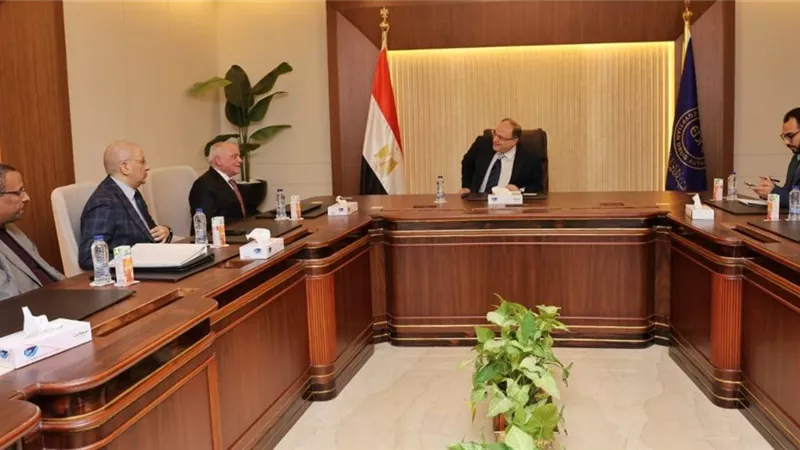 «هيئة الدواء» تبحث مع شركة إنراد تعزيز التعاون في مجال التكنولوجيا الطبية