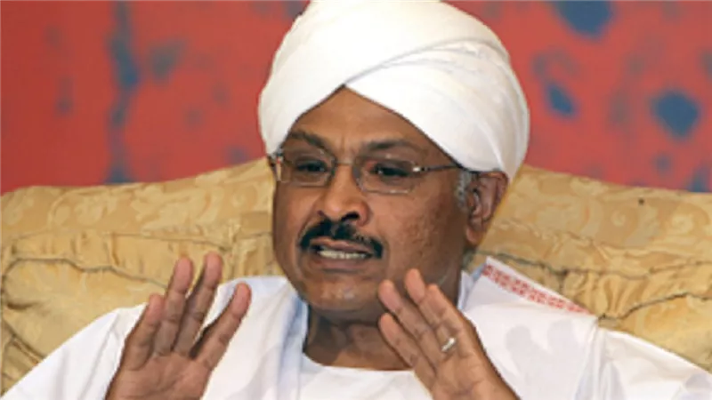 من رئيس حزب الأمة السوداني إلى البرهان: الوضع خطير 