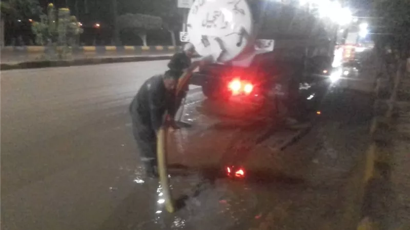 رئيس مدينة دسوق يتابع جهود جهاز النظافة والتجميل التعامل الفور