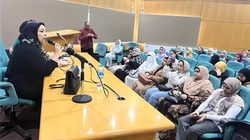 صحة البحيرة تعقد ندوة للتوعية بمخاطر العنف ضد المرأة في دمنهو