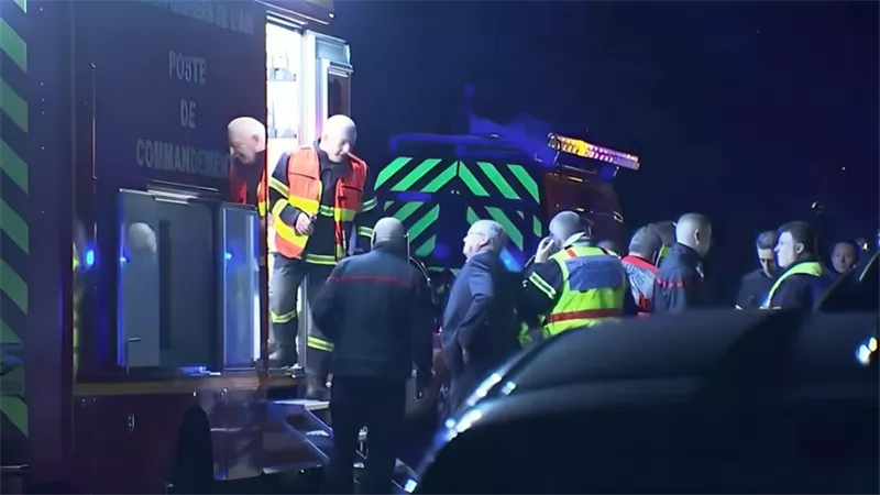 مقتل طفلين بسبب انفجار مبنى سكني مكون من 4 طوابق في فرنسا