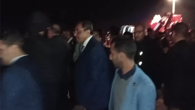 بعد مصرع 6 أشخاص.. محافظ قنا يتابع حادث سقوط ميكروباص بترعة بقرية الجبلاو 